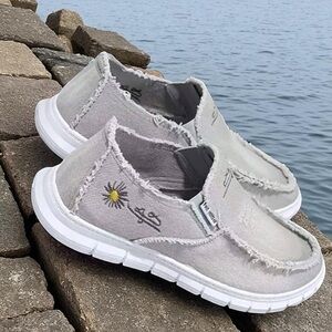 NWT Gray Canvas Boat Shoes